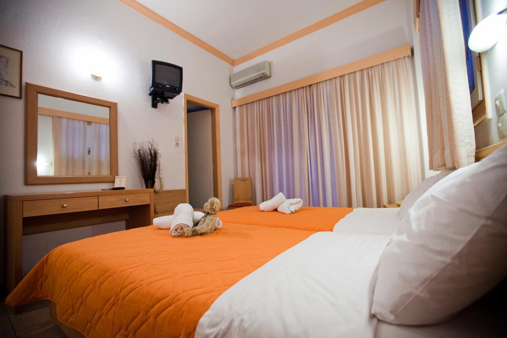 Hotel Possidon Aegina Pokoj fotografie