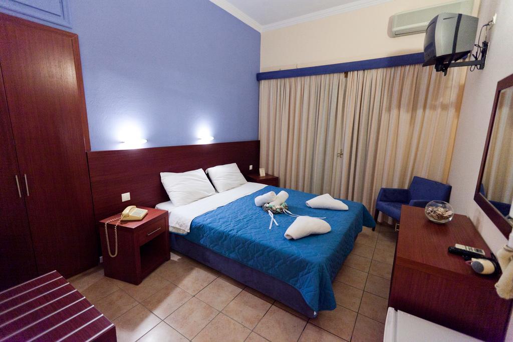 Hotel Possidon Aegina Pokoj fotografie
